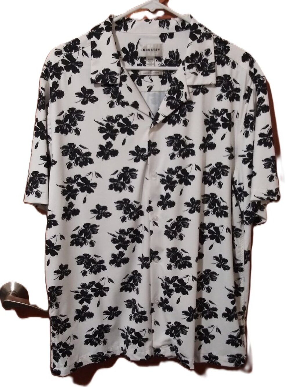 Sport Shirt by Industry, Size XL, Floral Design New